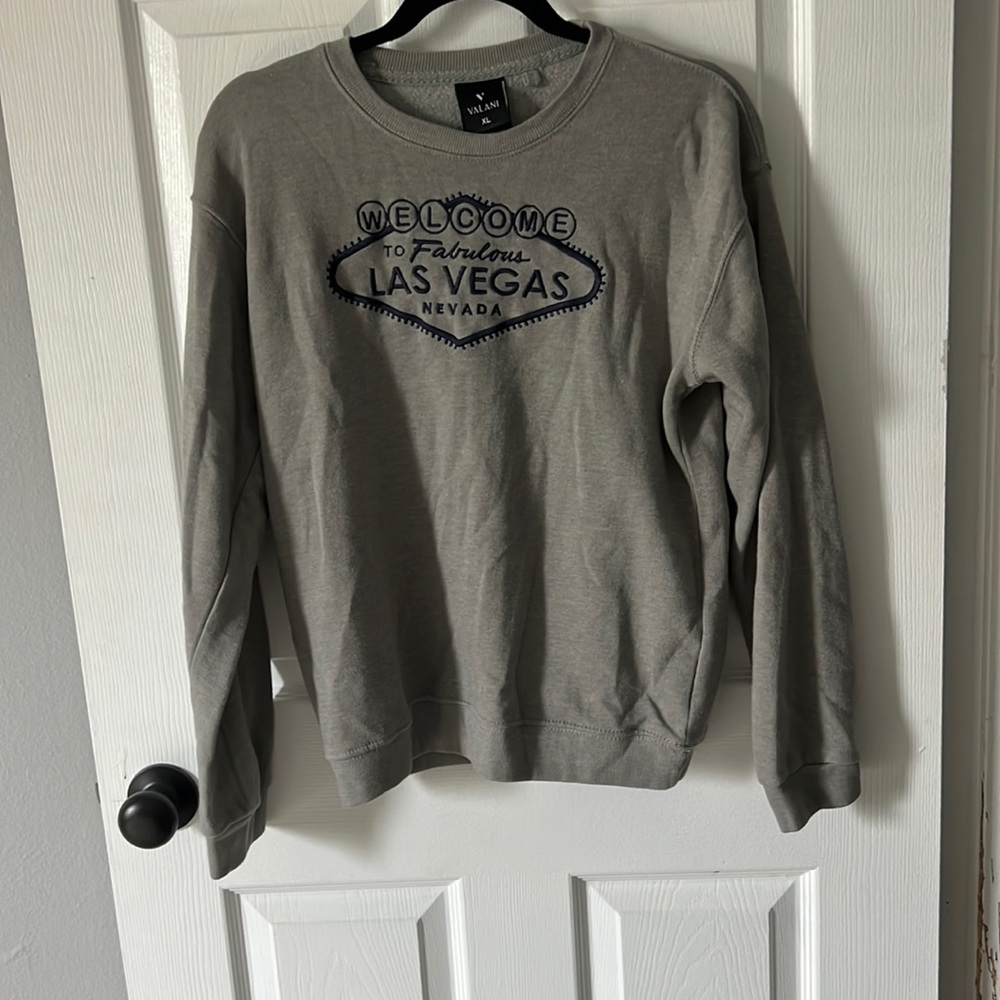 XL LAS VEGAS crew - worn once